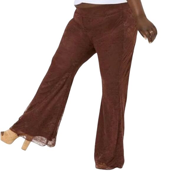 Torrid Festi Stretch Lace Flare Leg Pants, Size 0 / Fits US 12 New with Tag - Picture 1 of 9